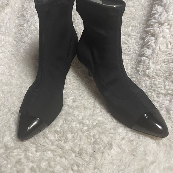 Nanette Lepore Elegant textile & patent Black Ankle Boots kitten heels SZ10M - Picture 3 of 9